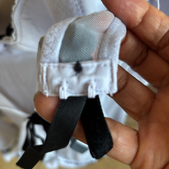 LINGERIE SET NWT Jezebel Chemise and bikini - Picture 11 of 16